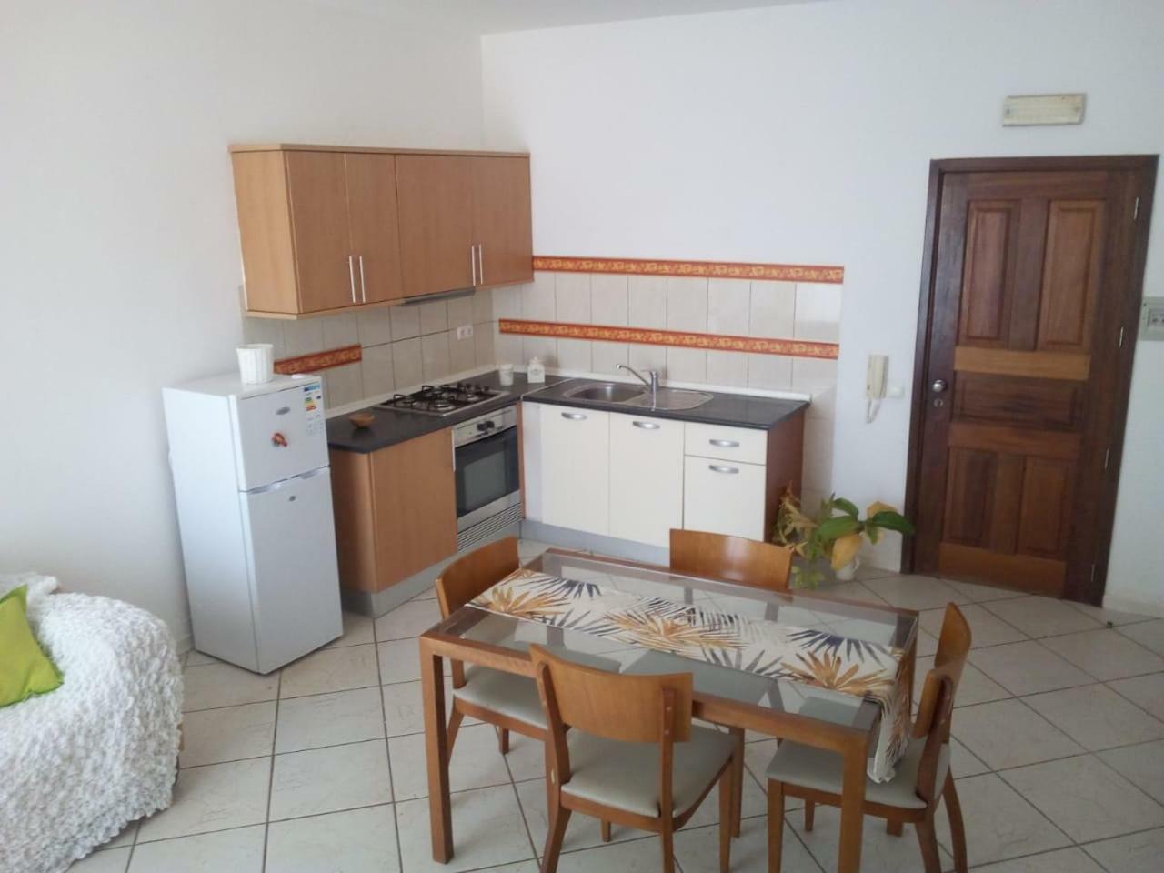 Good Value Low Cost Apartment Second Beach Line Santa Maria Eksteriør bilde